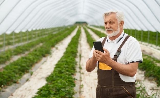 Best Gifts For Farmers - Mobile Phone